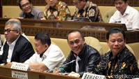 Sejumlah tokoh hadir dalam rapat dengar pendapat (RDP) itu diantaranya, Ketua KPU Arief Budiman dan komisioner KPU Ilham Saputra juga Ketua Bawaslu Abhan dan anggota Bawaslu Fritz Edward.