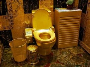 Bagaimana Hukumnya Kamar Mandi yang Menghadap Kiblat dalam Islam?