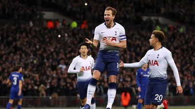 Penalti Kane Tumbangkan Chelsea