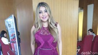 Julukan Hot Mom pun disematkan pada adik Ayu Azhari tersebut. Daniel Ngantung/Wolipop
