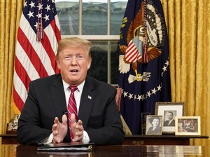 Donald Trump Terseret Perceraian Manusia Terkaya