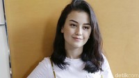 Kalo sekarang mau bulan madu ke mana nih biar langsung hamil? Pool/Palevi S/detikFoto.