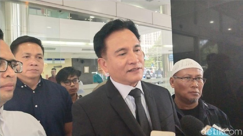 Dewan Dawah Islamiyah Tegur Yusril yang Sebut Habib Rizieq Raja Bohong Dewan Dawah Islamiyah Tegur Yusril yang Sebut Habib Rizieq Raja Bohong