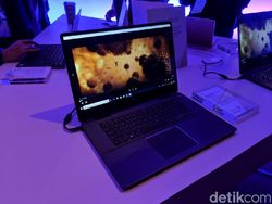Penampakan Notebook Dell di Panggung CES 2019