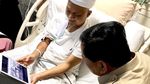 Potret Jokowi dan Prabowo Jenguk Ustaz Arifin Ilham