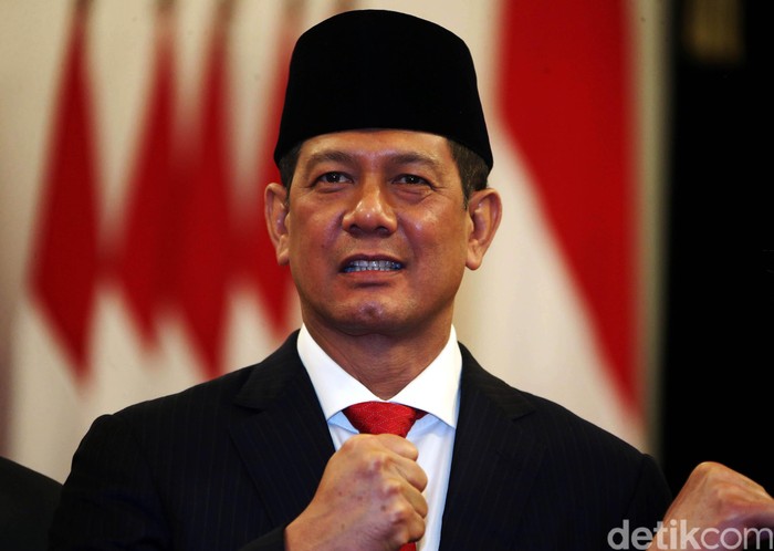 Letjen Doni Monardo resmi dilantik sebagai Kepala Badan Nasional Penanggulangan Bencana (BNPB). Doni dilantik langsung oleh Presiden Joko Widodo (Jokowi).