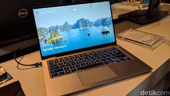 Begitu pengguna menjauh dari laptop, sistem akan mengunci dirinya sendiri. (Foto: Adi Fida Rahman/detikINET)