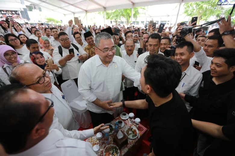 Mendes Ajak Jajarannya Makin Produktif, Berkelas & Profesional di 2019 Mendes Ajak Jajarannya Makin Produktif, Berkelas & Profesional di 2019