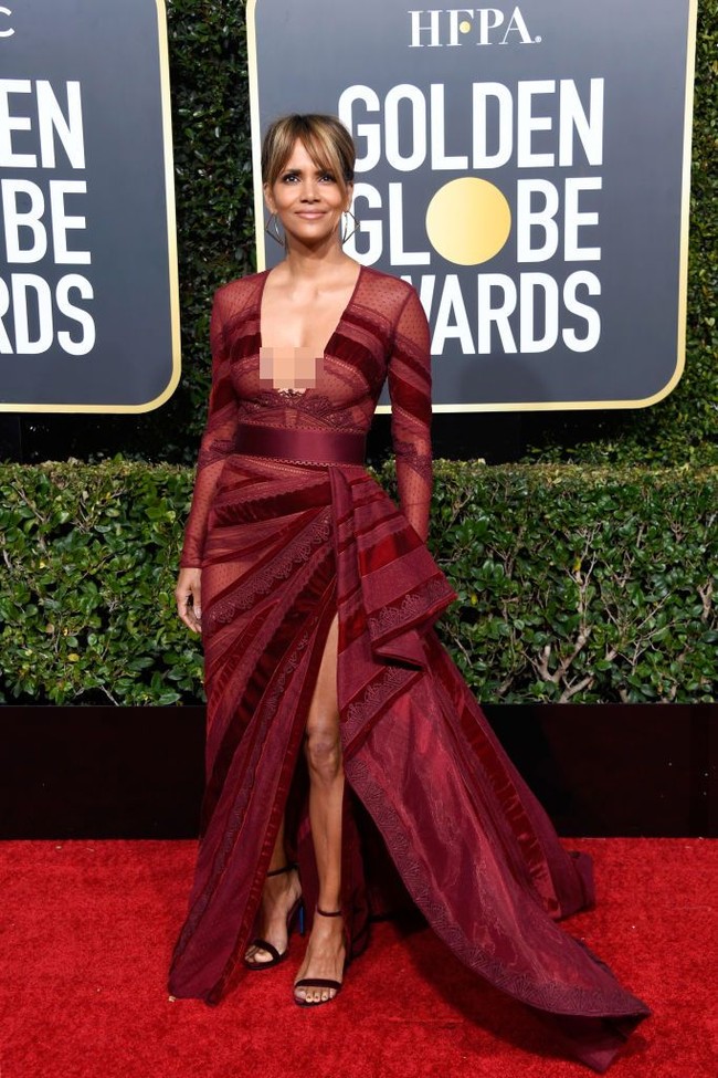 Ajang bergengsi Golden Globe Awards 2019 baru-baru ini juga tak dilewatkan oleh aktris Halle Berry. Pemeran Storm di film X-Men ini hadir sebagai presenter untuk sebuah kategori di penghargaan berprestise bagi insan film dan TV Hollywood itu. (Foto: Getty Images)