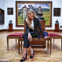 Diana Chernyak telah mendapatkan ketenaran lewat akun Instagramnya @diana_yevdokimova. Ia dikagumi karena memiliki wajah menawan dengan kulit yang eksotis. Foto: Instagram @diana_yekdokimova