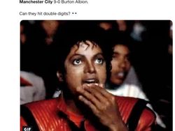 Homer Simpson Juga Mejeng di Meme Pesta Gol Manchester City