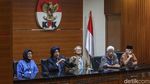 Dukungan untuk KPK Pasca Teror Bom
