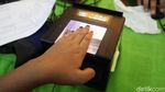 Puluhan Siswa SMK 28 Antre Bikin e-KTP