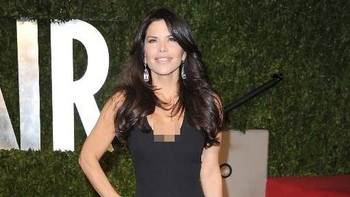 Lauren Sanchez yang kini menjadi kekasih terbaru Jeff Bezos, menurut sumber People, saat ini juga sedang proses cerai dengan suaminya, Patrick Whitesell. Foto: AFP