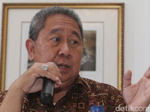 Jokowi Berhentikan Dewas BPJS TK yang Dilaporkan Dugaan Pencabulan