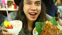 Makan petis hingga es buah, Gerry memang lebih suka makanan khas Indonesia dibandingkan makanan lainnya, padahal Gerry lama tinggal di Amerika. Foto: Instagram @gerrygirianza