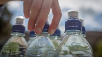 Air mineral kemasan sebenarnya tak lebih bersih dan sehat dibanding air keran. Air keran sebenarnya juga bisa dikonsumsi dan dijadikan asupan air minum sehari-hari. Foto: Istimewa