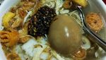 Hangatkan Badan dengan Sarapan Timlo Berkuah Gurih Ini