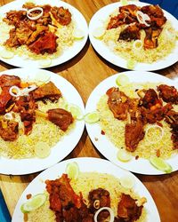 Yuk, Hangatkan Perut dengan Nasi Mandi Plus Daging Kambing Empuk!