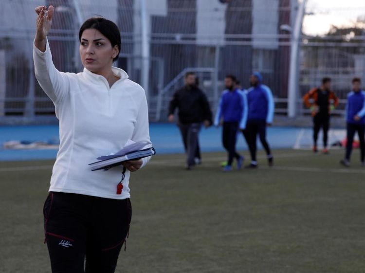 Cantiknya Maha Jannoud, Pelatih Tim Putra di Suriah