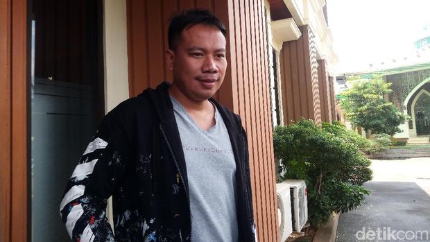 Vicky dituding habiskan uang Angel Lelga sampai disebut pakai uang buat maksiat.