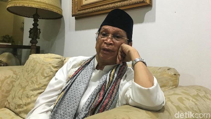 Mantan Menpora dr Abdul Gafur