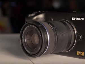 Sharp Bikin Kamera Mirrorless 8K