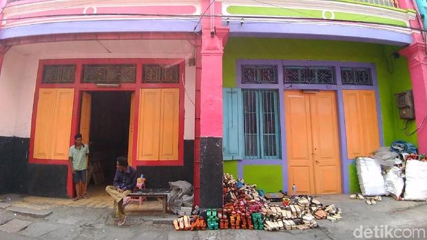 Revitalisasi Jalan Panggung Surabaya Dikecam Pemerhati, Kenapa Ya?