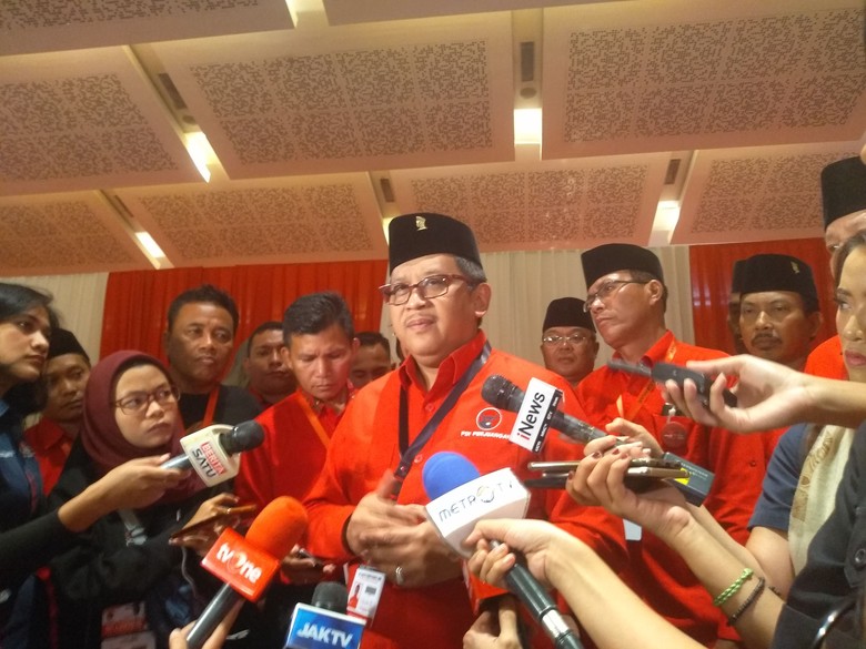 PDIP: Bos Bukalapak Sudah Ketawa-ketawa Sama Jokowi PDIP: Bos Bukalapak Sudah Ketawa-ketawa Sama Jokowi