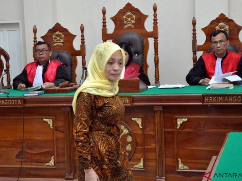 Vonis Dosen USU Penyebar Hoax Bom Surabaya Pengalihan Isu Jadi 1 Tahun Bui Vonis Dosen USU Penyebar Hoax Bom Surabaya Pengalihan Isu Jadi 1 Tahun Bui