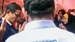 Bareng Lulung, Sandiaga Susuri Gang Temui Korban Kebakaran Tambora