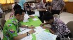 Puluhan Siswa SMK 28 Antre Bikin e-KTP