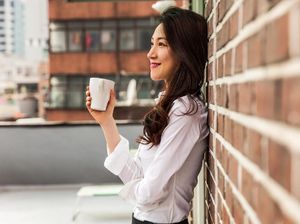 Mbak-mbak SCBD Kece Banget, Berapa Sih Gajinya?
