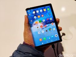 Melihat Lagi Flexpai, Ponsel Layar Lipat Pertama Dunia