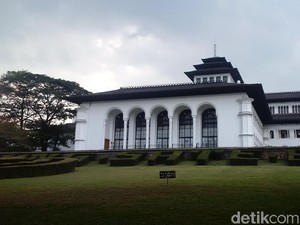 10 Tempat Wisata Kuliner Bandung, Bisa untuk Pilihan Buka Puasa