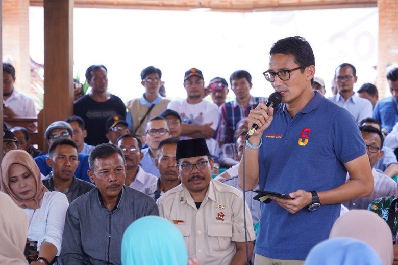 Temui Petani Blora, Sandi Janji Stop Impor dan Berantas Mafia Pangan Temui Petani Blora, Sandi Janji Stop Impor dan Berantas Mafia Pangan
