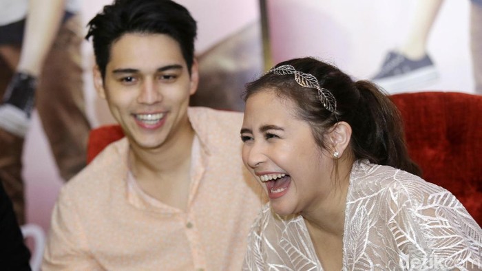 Prilly Latuconsina dan Maxime Bouttier saat ditemui di kantor MD.