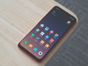 Ketika Redmi Note 7 Dihajar Pakai Semangka dan Durian