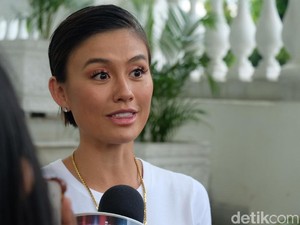 Temui Jokowi, Agnez Mo: Tak Bahas Politik, Cuma Cerita pada Kepala Negara