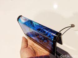 Melihat Lagi Flexpai, Ponsel Layar Lipat Pertama Dunia