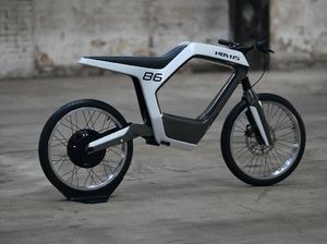 Motor Listrik Ini Beratnya Cuma 38 Kg, tapi Harganya Selangit