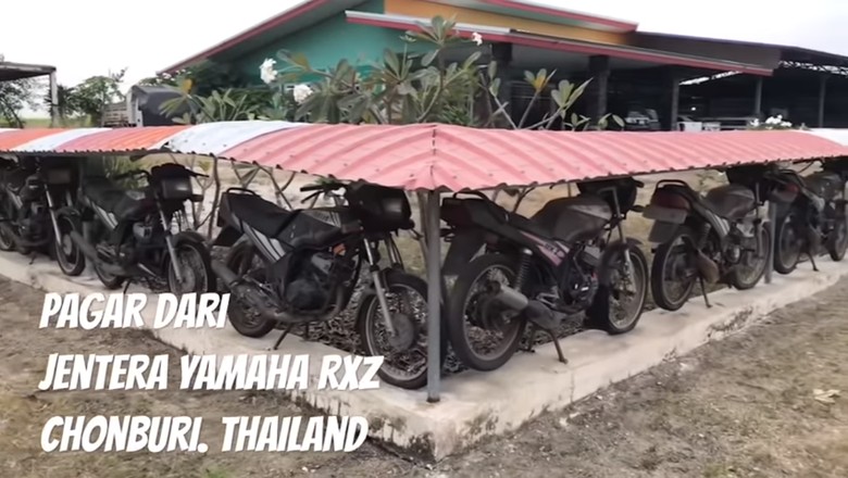 Horang Kaya! Puluhan Motor Jadi Pagar Rumah