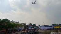 Inilah Kolam Retensi Sirnaraga yang Selasa (8/1) lalu diresmikan oleh Wali Kota Bandung Oded M Danial. Di sini kamu bisa mancing ikan sambil lihat pesawat terbang lalu lalang (Tri Ispranoto/detikTravel) 