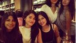 Mirip dengan Acha Septriasa, Ini Gaya Juwita Maritsa Saat Makan Smoothie