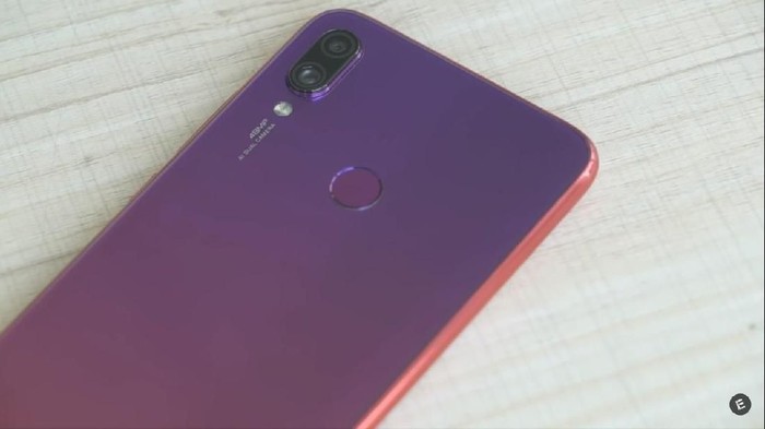 Kamera dari Redmi Note 7 bakal lebih mumpuni dengan fitur turunan dari Mi Mix 3. Foto: YouTube/Everything in one Kamera dari Redmi Note 7 bakal lebih mumpuni dengan fitur turunan dari Mi Mix 3. Foto: YouTube/Everything in one