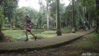 Taman tersebut berada di kawasan Kebayoran Baru, Jakarta Selatan.
