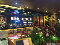 Bersantap di Restoran Elodee Gandaria City, Serasa di Taman Bunga Eksotis