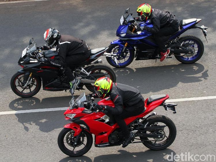 Adu Kenceng Motor Sport 250 cc