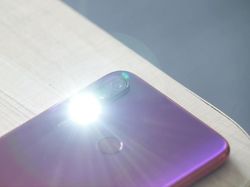Wujud Redmi Note 7 yang Masih Xiaomi Banget