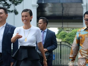 Agnez Mo Ajak Jokowi Nge-vlog di Istana
